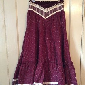 Pretty Gunne Sax Skirt!